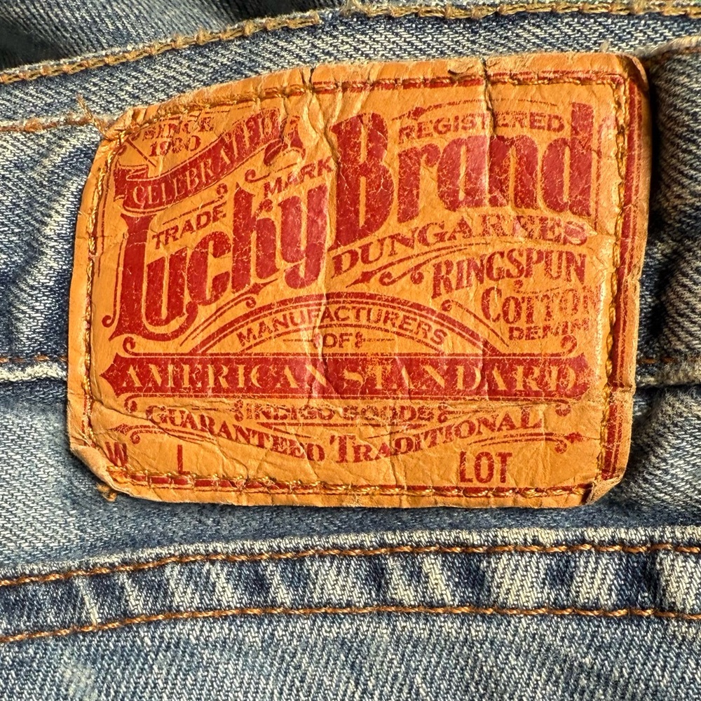 LUCKY BRAND Distressed Blue Dungarees Jeans Embroidered Pockets 6/28 Made in USA